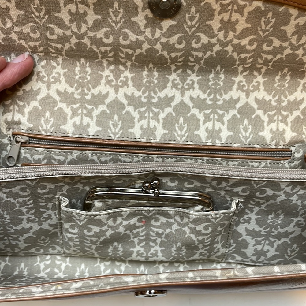 Hobo Light Brown Leather Clutch - Picture 5 of 12